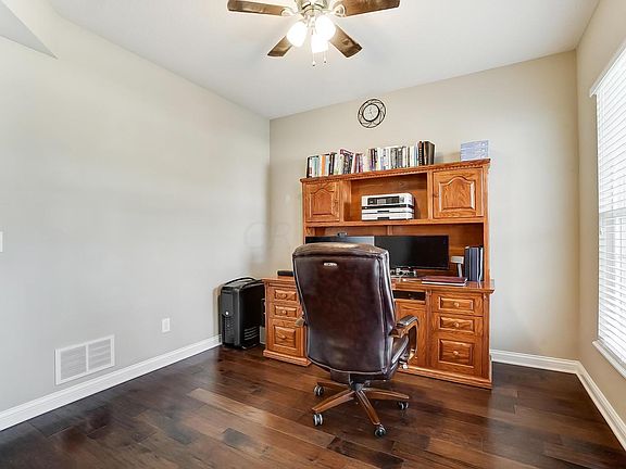 5th image of 2742 Anderson Dr