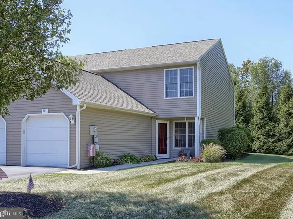 601 Mallard Dr #7A, Etters, PA 17319