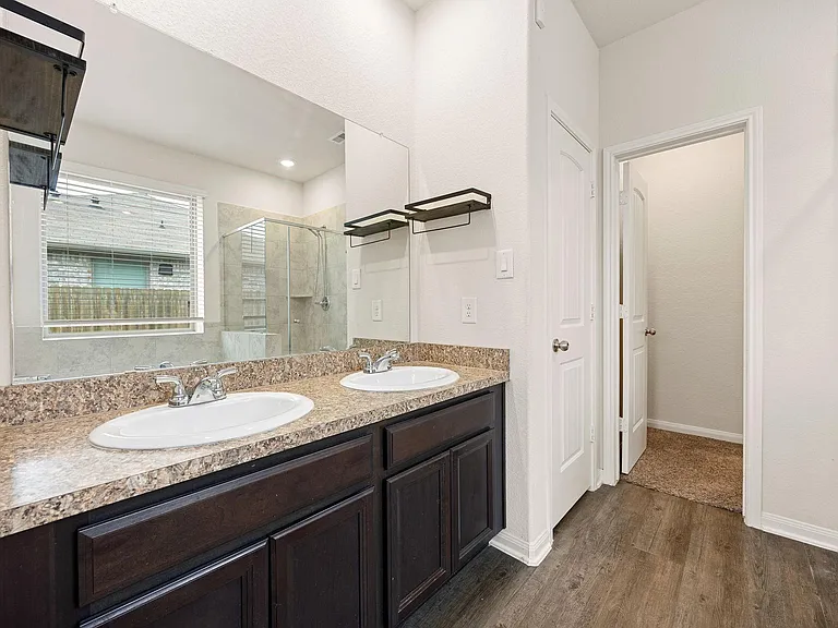 15837 Roberto Clemente Ct — Photo 25