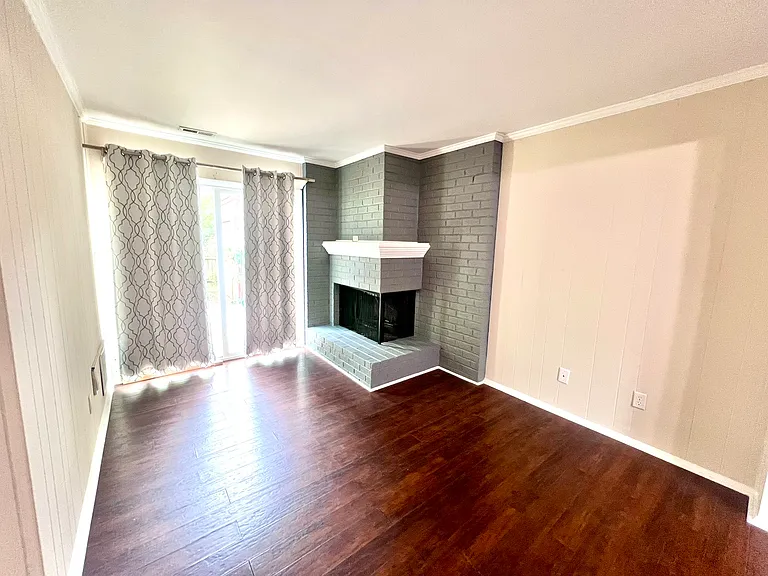 5340 Palmyra Ct — Photo 10