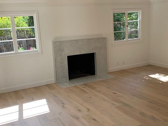 4th image of 595 Oak Knoll Ln