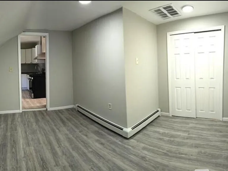 3010 Daisy Ave #UP — Photo 4