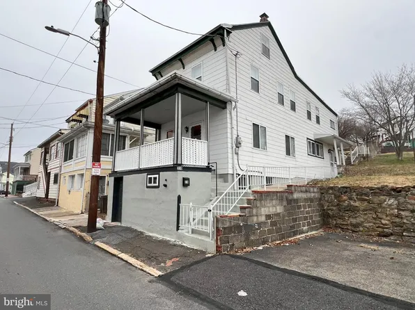 310 New Castle St, Minersville, PA 17954