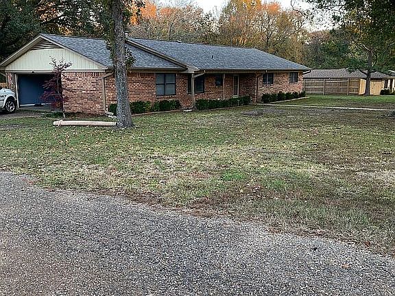 4th image of 253 County Road 1315