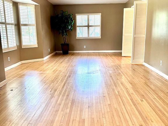4th image of 7006 HANSON Drive S