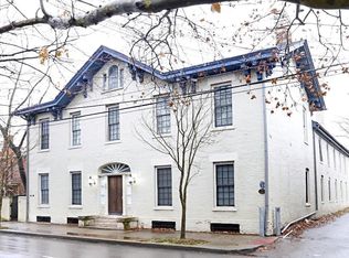 333 S Upper St #104, Lexington, KY 40508