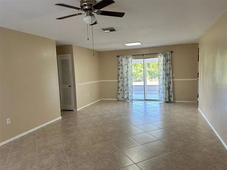 1067 Webster Ave NW — Photo 3