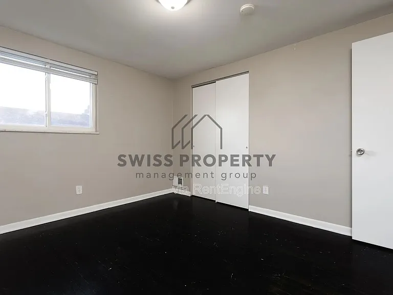 908 N Meadows Ct #K — Photo 2