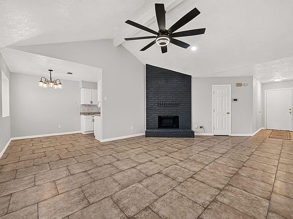 3rd image of 7530 Gulfbriar Pl