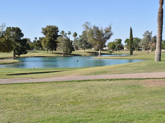 5th image of 9402 W Country Club Dr