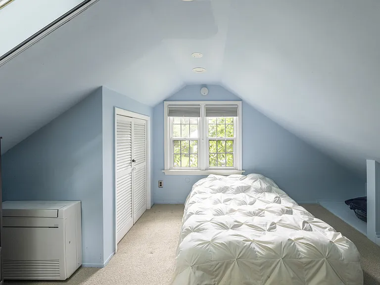 4850 Crescent St — Photo 14