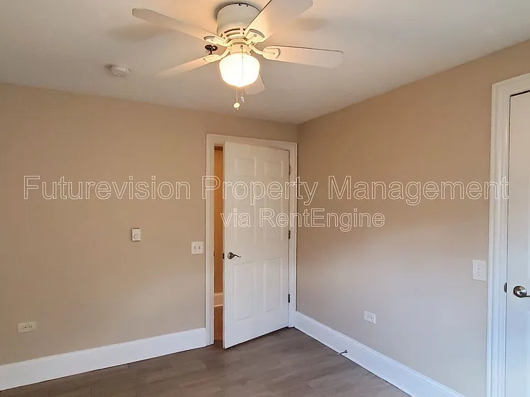 112 N Center St #8 — Photo 9