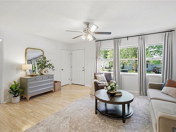 5th image of 11317 Norton Ave
