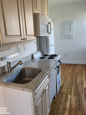 Rented by Brown Harris Stevens | media 29