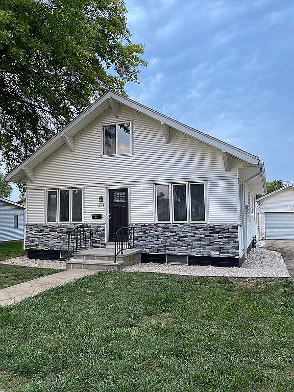 415 7th St SW, Le Mars, IA 51031 Zillow
