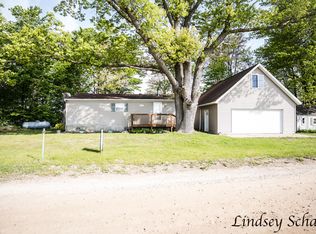 4647 Lakeview Dr, Coral, MI 49322