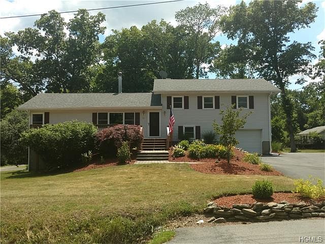 1st image of 21 Fleetwood Dr