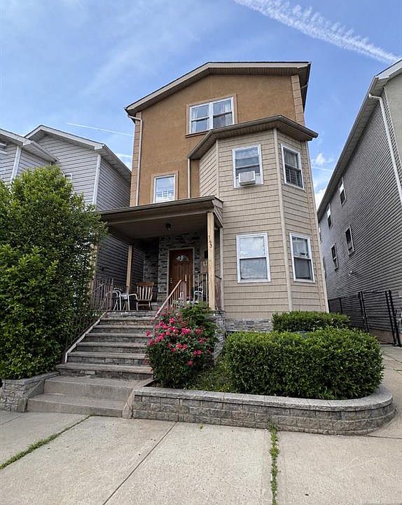 1st image of 163 Fair St