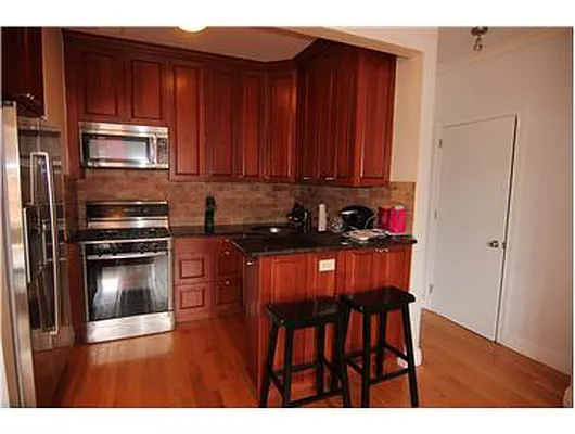 Rented by Douglas Elliman | media 7