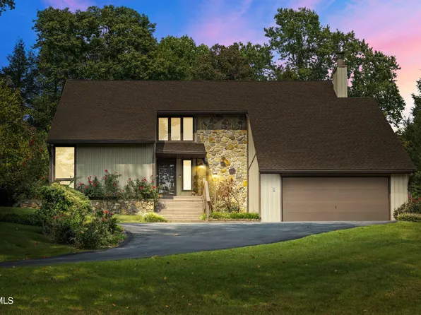 1902 Overhill Rd, Bristol, VA 24201