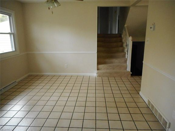 5th image of 3643 Lakeview Blvd