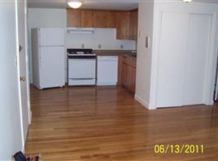 17 Green St APT 1, Milford, MA 01757