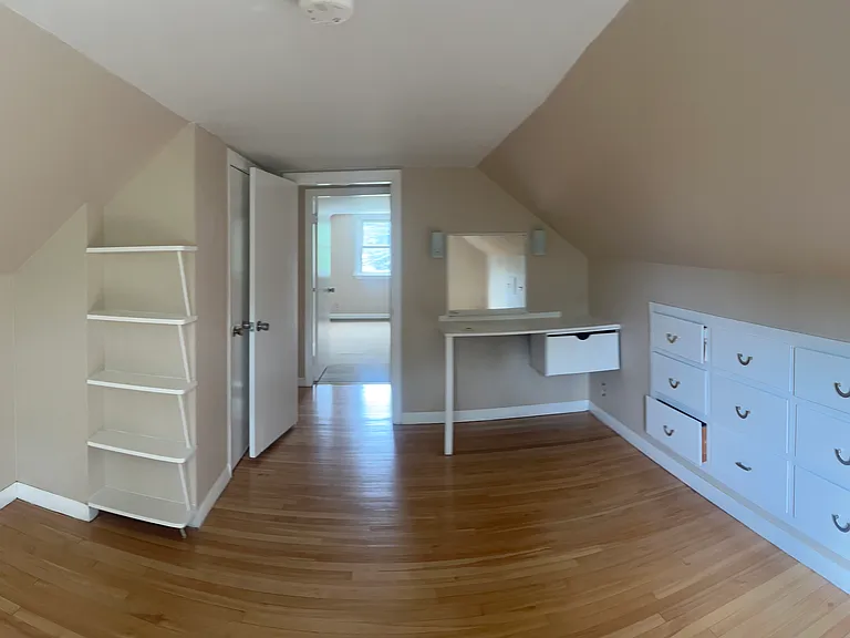 316 Russell St — Photo 9