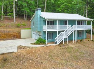 1398 Twin Mountain Lake Cir, Talking Rock, GA 30175