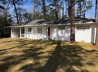 2409 Mimosa Ln, Hattiesburg, MS 39402