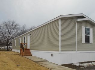1062 Circle Dr, Jackson, MI 49201