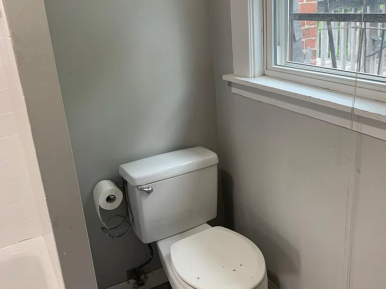 322 Warren St #3 — Photo 9