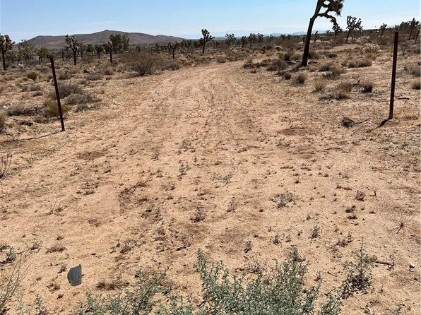 2801 Avalon Ave, Yucca Valley, CA 92284