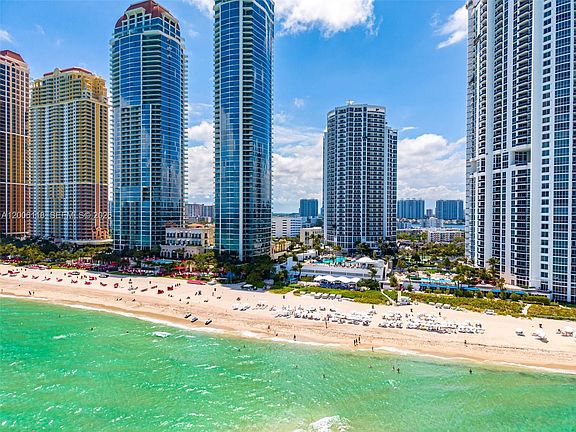 3rd image of 18001 Collins Ave #2209