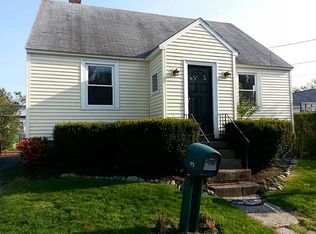 173 Seascape Ave, Middletown, RI 02842