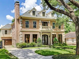 4710 Linden St, Bellaire, TX 77401