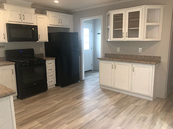 2nd image of 2100 Stephenson Hwy #281