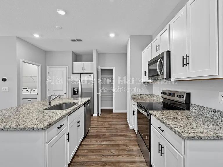 14757 Cashew Ave — Photo 13