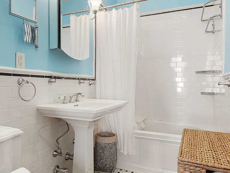 259 W 132nd St #1 — Photo 10