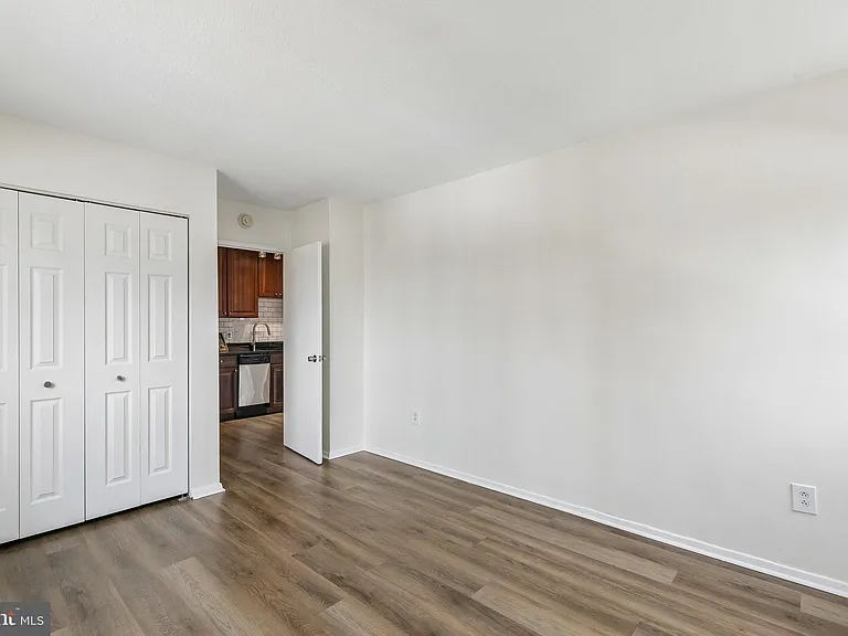 2101 Chestnut St #1503 — Photo 15
