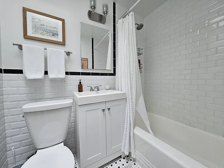 1378 Lexington Ave #3H — Photo 7