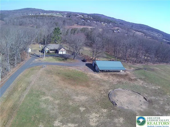 236 Pensyl Creek Rd, Stroudsburg, PA 18360