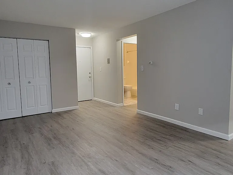 Sheraton Place Apartments — Photo 8