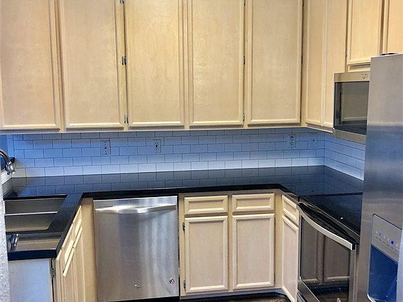 4th image of 7755 Pecan Dr