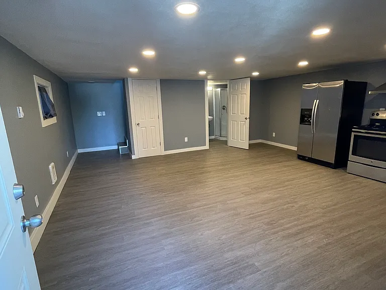 733 NE 118th Ave #A — Photo 2