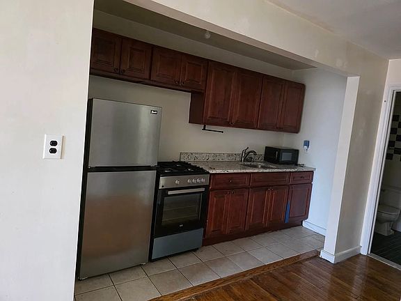 2nd image of 1797 Lex Ave #2