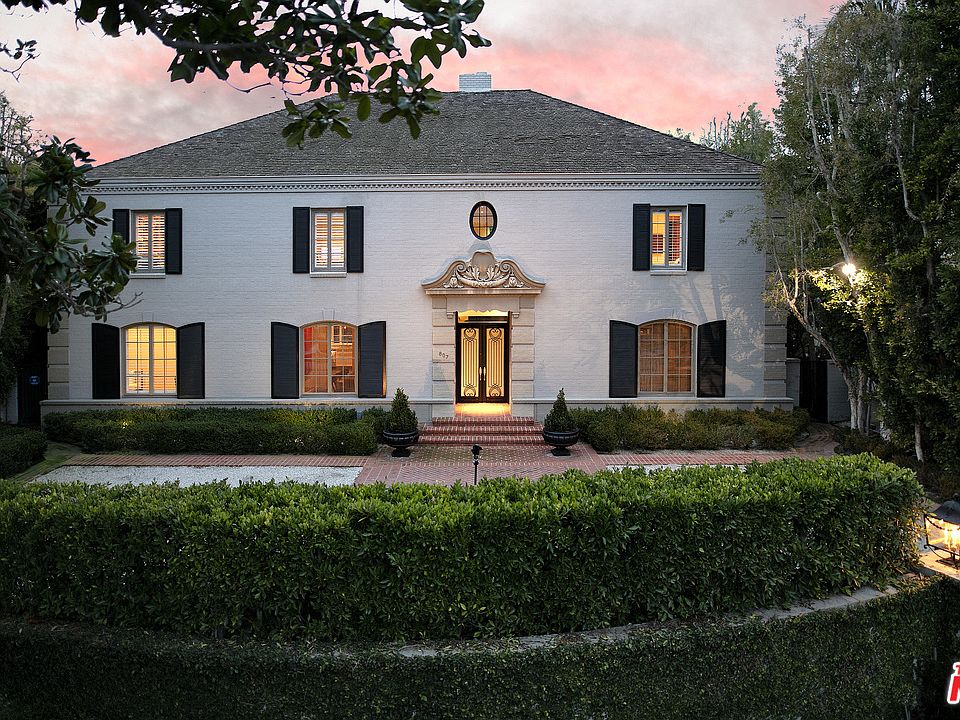 1st image of 807 N Camden Dr