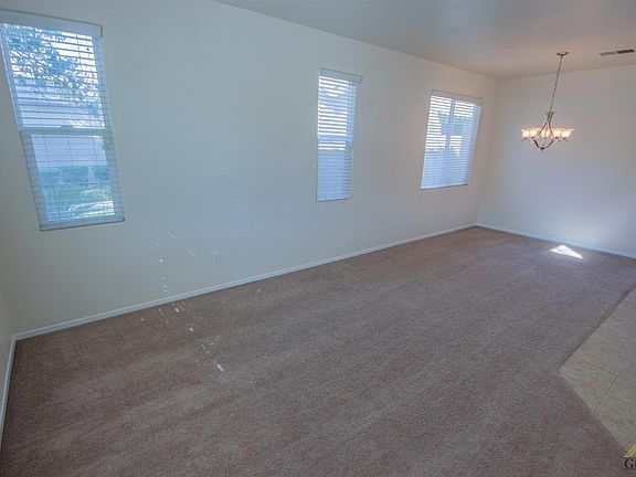 5th image of 3111 Campfire Dr