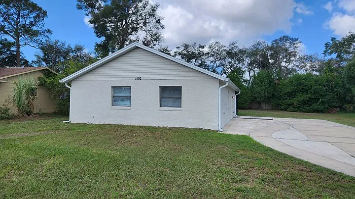 3 bed, 2.0 bath, 1148 sqft, $1,790 — Photo 1