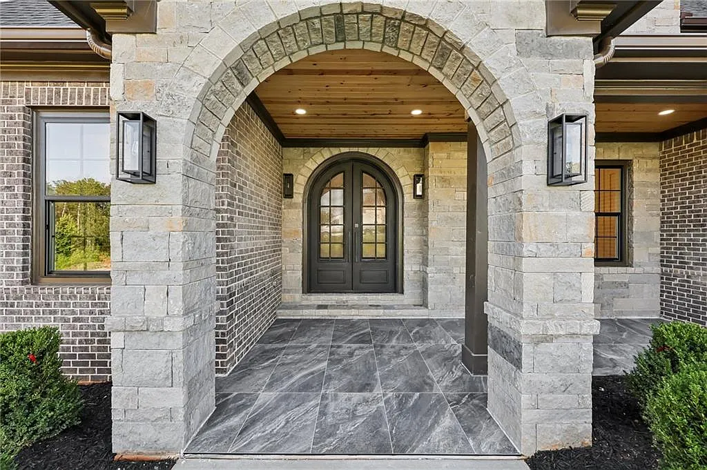 5 bed, 5.5 bath, 10575 sqft, $15,000 — Photo 3