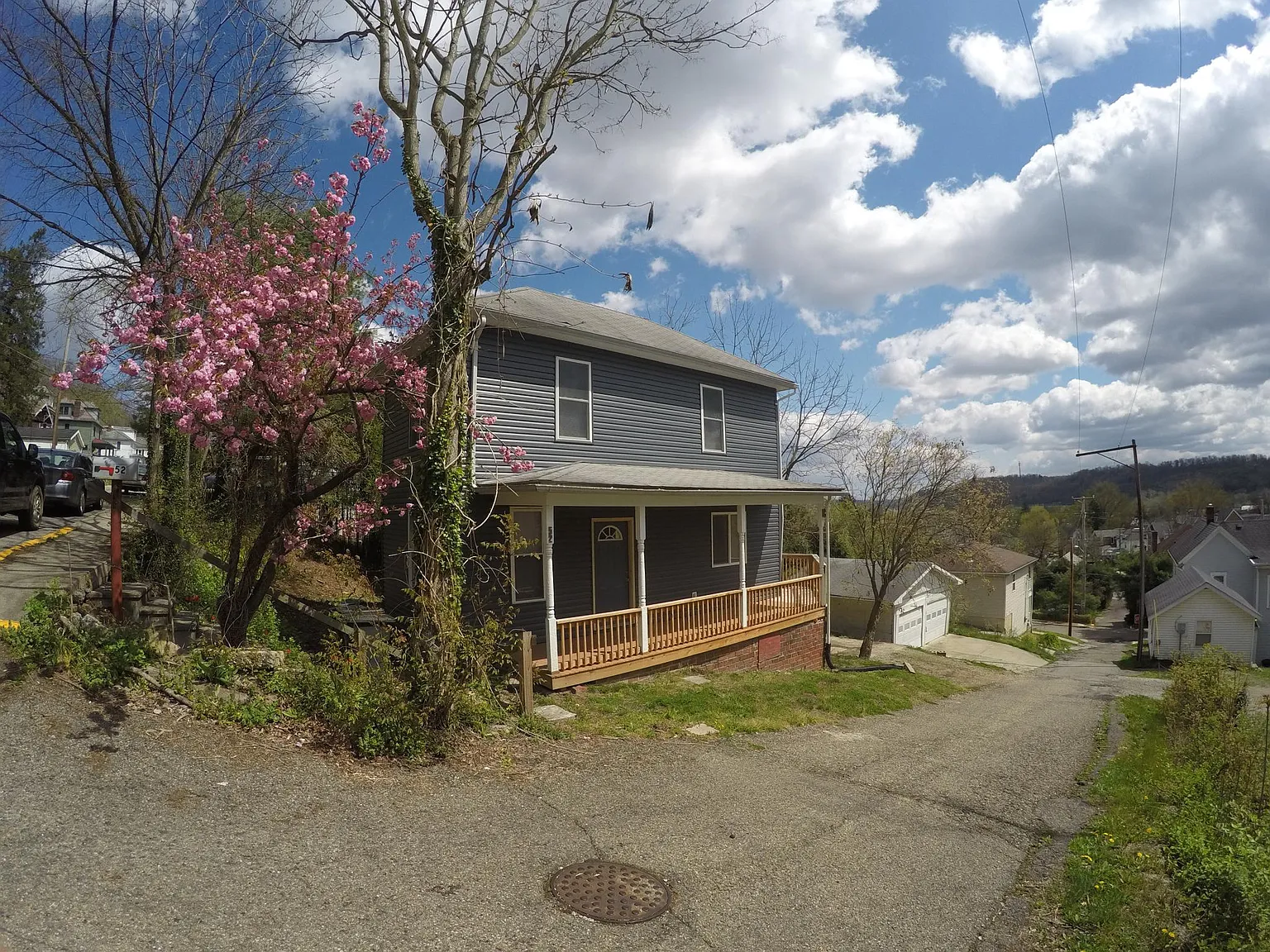 3 bed, 1232 sqft, $600 — Photo 1